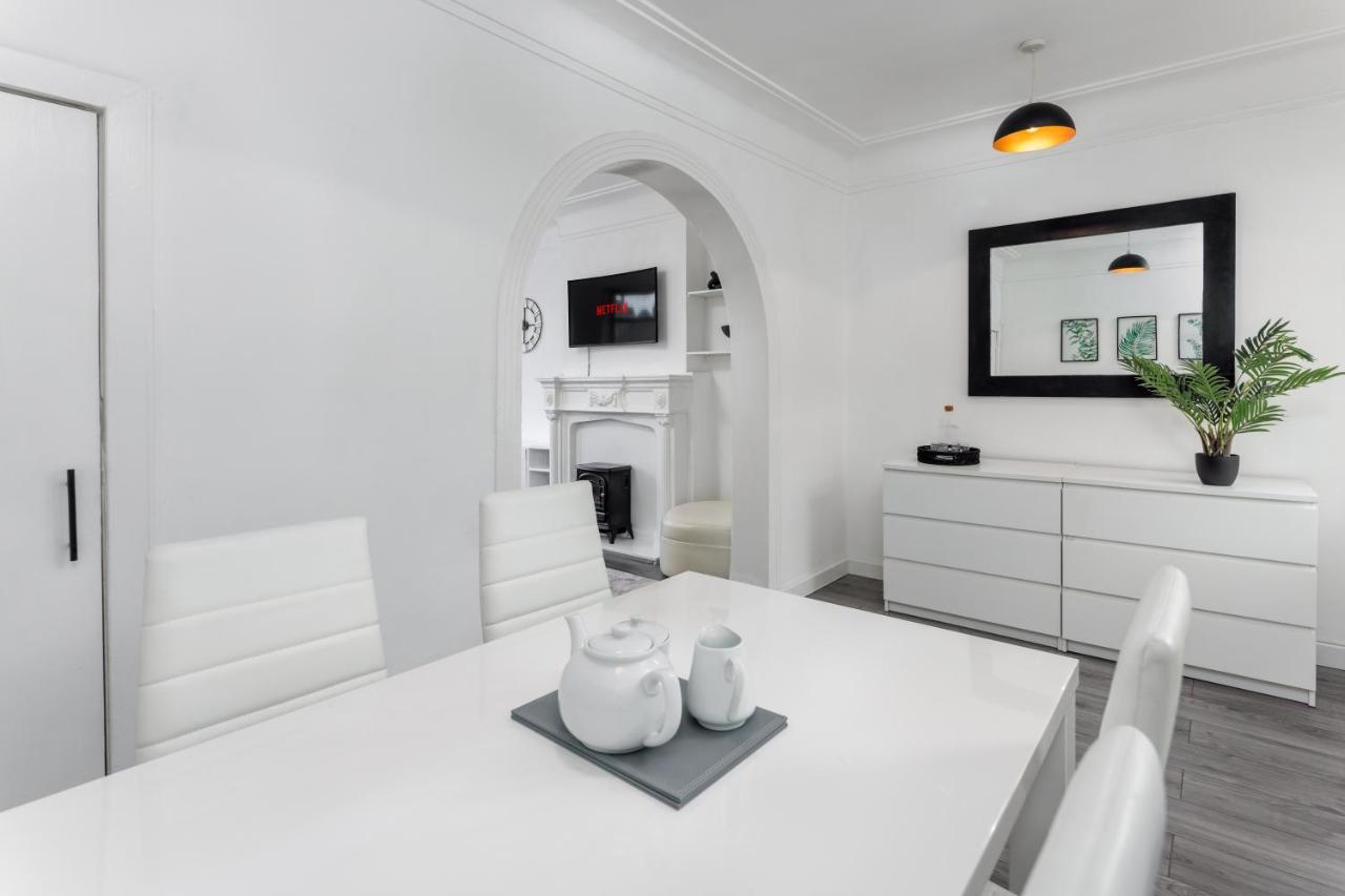 The Empress 2 Bed Terraced House Apartment Liverpool Bagian luar foto