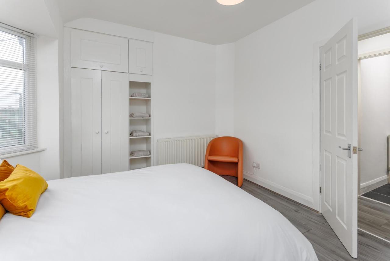 The Empress 2 Bed Terraced House Apartment Liverpool Bagian luar foto
